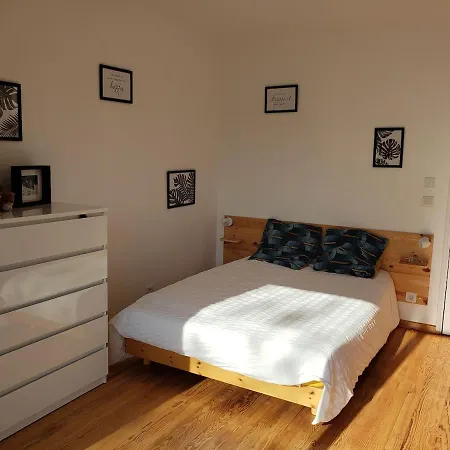 Maison Dans La Foret Merignac (Gironde)